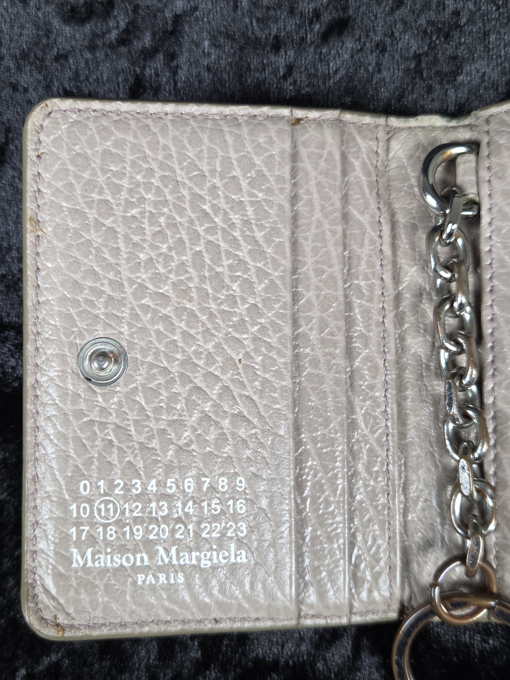 Maison Margiela 11 Grained Leather Key Holder Keychain Wallet Beige Four Stitch